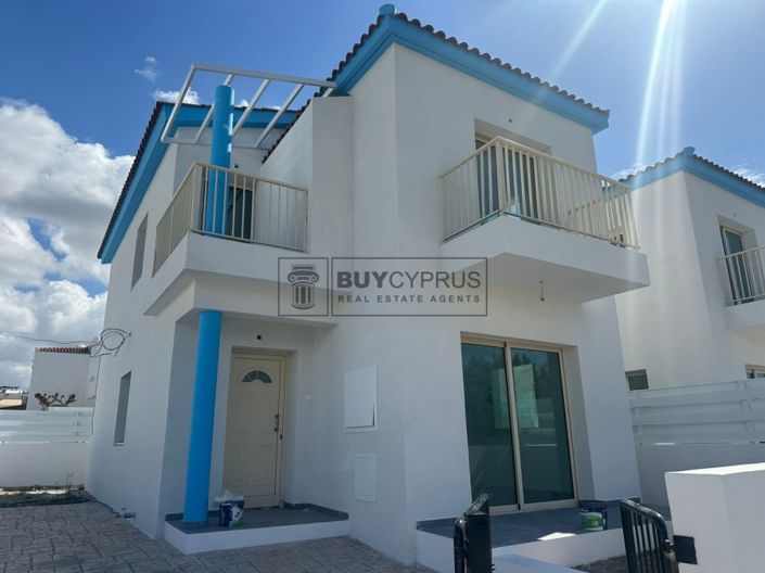 Image No.1-3 Bed Villa for sale