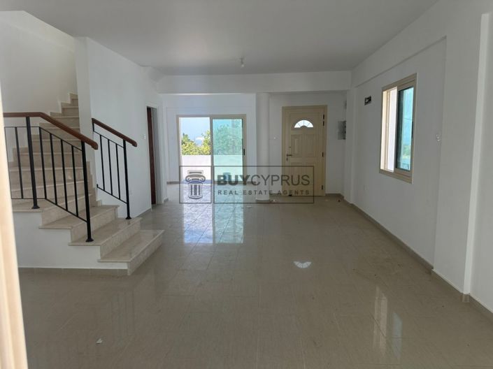 Image No.4-Villa de 3 chambres à vendre à Emba