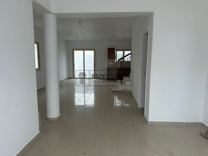 Image No.9-Villa de 3 chambres à vendre à Emba