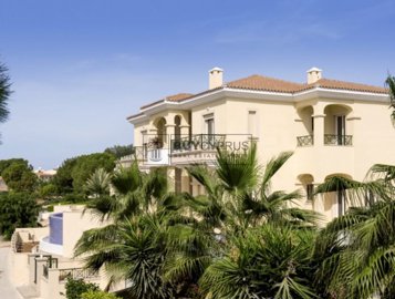 Detached Villa For Sale  in  Coral Bay