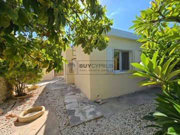 Bungalow For Sale  in  Acheleia
