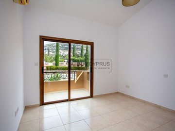 Town House For Sale  in  Peyia