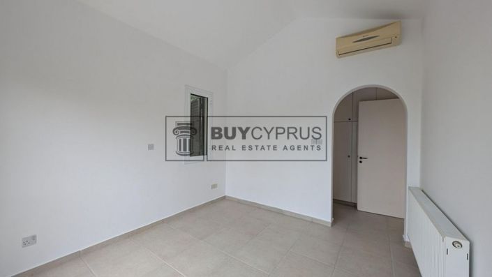 Image No.19-3 Bed Villa for sale