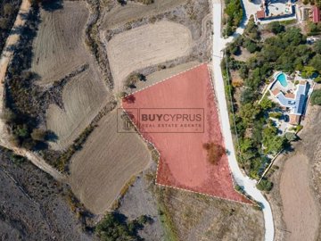 Residential Land  For Sale  in  Pano Arodes