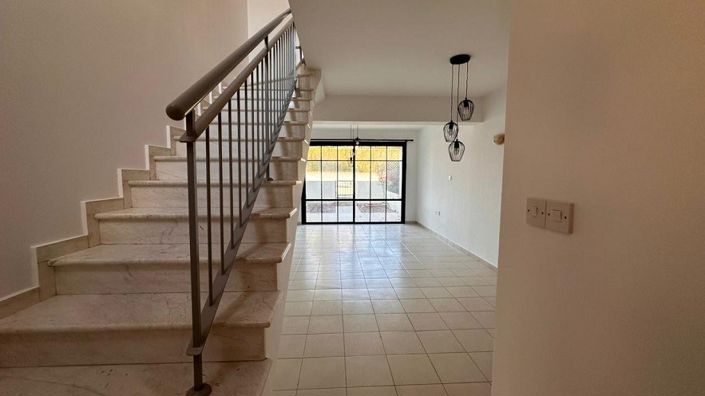 Image No.2-2 Bed Townhouse for sale