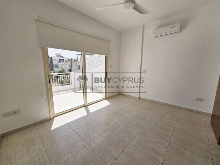 Image No.29-3 Bed Townhouse for sale