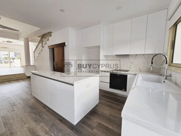 Town House For Sale  in  Paphos