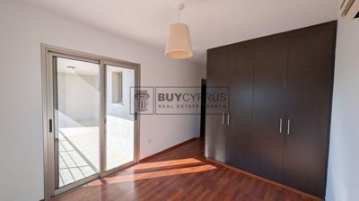 Apartment For Sale  in  Ypsonas