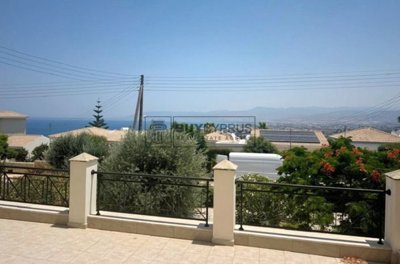 Detached Villa For Sale  in  Neo Chorio