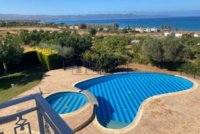 Detached Villa For Sale  in  Argaka