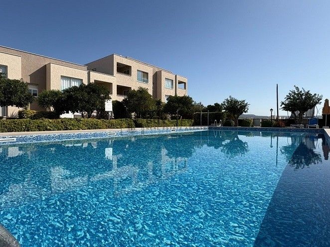 Image No.19-3 Bed Townhouse for sale