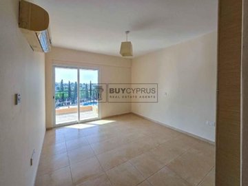 Apartment For Sale  in  Chlorakas