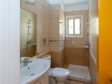 Apartment For Sale  in  Chlorakas