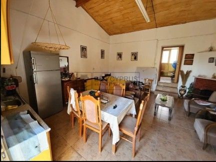 Image No.5-Villa de 2 chambres à vendre à Letymvou