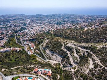 Residential Land  For Sale  in  Peyia