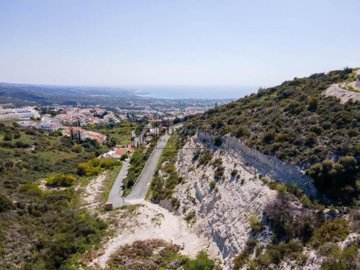 Residential Land  For Sale  in  Peyia