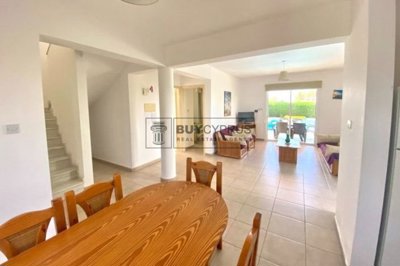 Detached Villa For Sale  in  Argaka