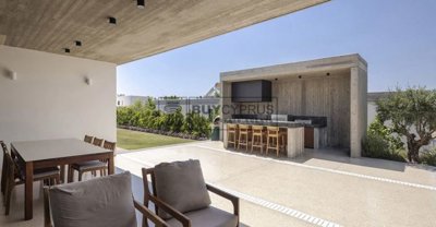 Detached Villa For Sale  in  Yeroskipou