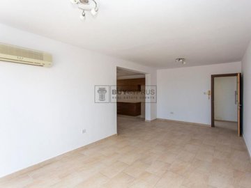 Apartment For Sale  in  Peyia