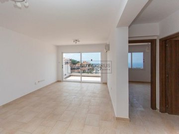 Apartment For Sale  in  Peyia
