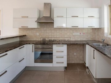 Apartment For Sale  in  Chlorakas