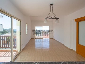 Apartment For Sale  in  Chlorakas