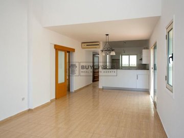 Apartment For Sale  in  Chlorakas