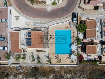 Apartment For Sale  in  Chlorakas