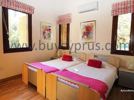 Image No.13-3 Bed Villa for sale