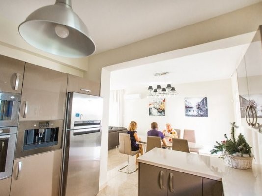 Image No.12-2 Bed Villa for sale