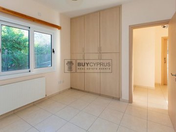 Bungalow For Sale  in  Polemi