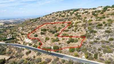 Residential Land  For Sale  in  Peristerona