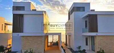 Detached Villa For Sale  in  Kissonerga