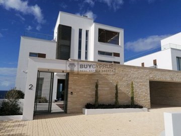 Detached Villa For Sale  in  Kissonerga