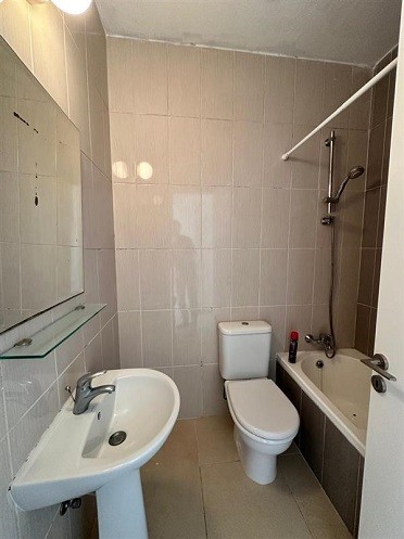 Image No.12-2 Bed Apartment for sale