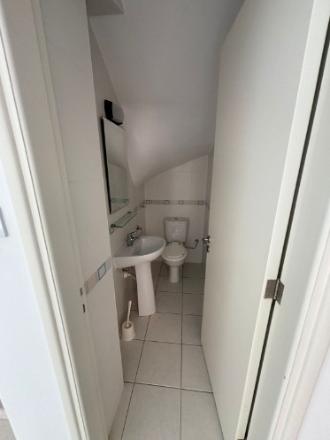 Image No.10-3 Bed Townhouse for sale