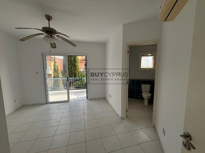 Image No.12-3 Bed Townhouse for sale