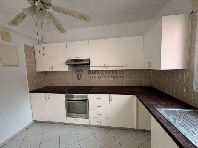 Image No.8-3 Bed Townhouse for sale