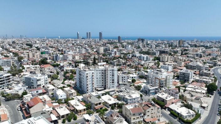 Image No.10-2 Bed Apartment for sale