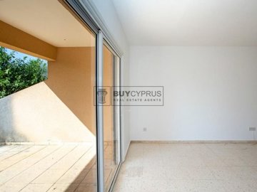 apartment For Sale  in  Peyia