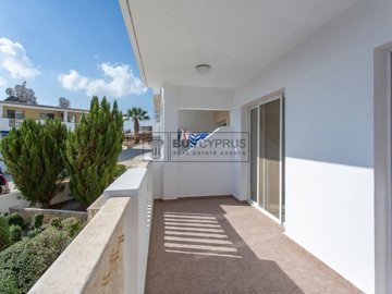 Apartment For Sale  in  Peyia