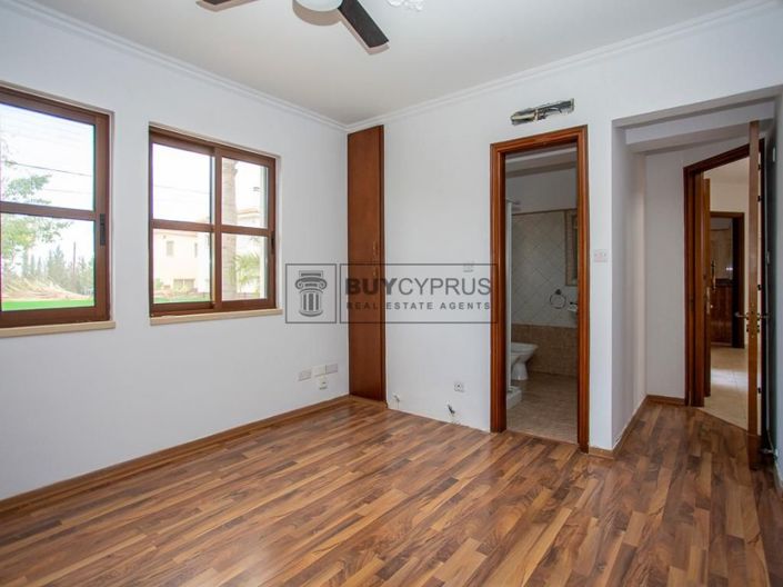 Image No.16-4 Bed Villa for sale