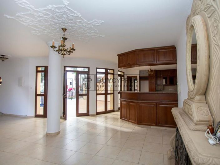 Image No.8-4 Bed Villa for sale