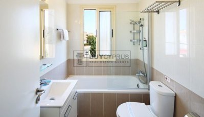 Apartment For Sale  in  Universal