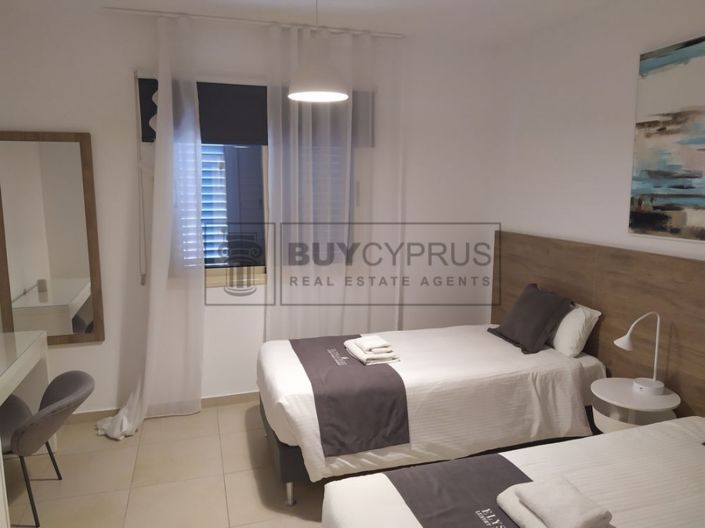 Image No.14-2 Bed Townhouse for sale