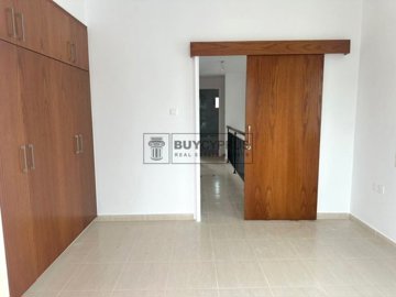 Detached Villa For Sale  in  Emba