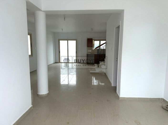 Image No.2-3 Bed Villa for sale