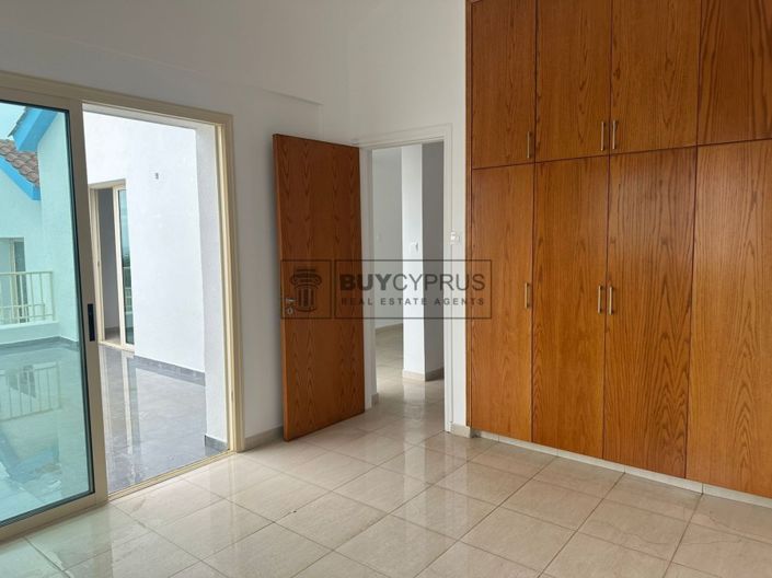 Image No.12-3 Bed Villa for sale