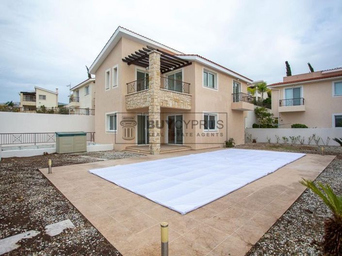 Image No.1-3 Bed Villa for sale