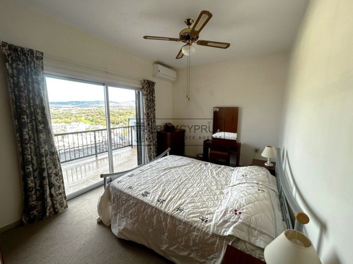 Image No.10-2 Bed Townhouse for sale